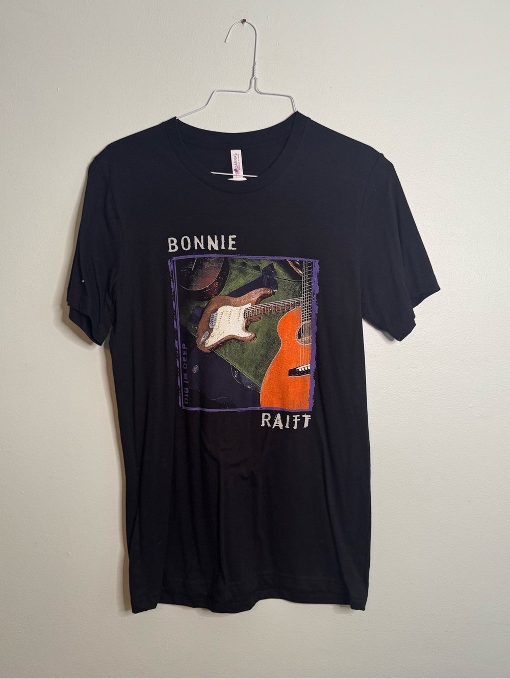 2016 Bonnie Raitt Tour Tshirt (M)